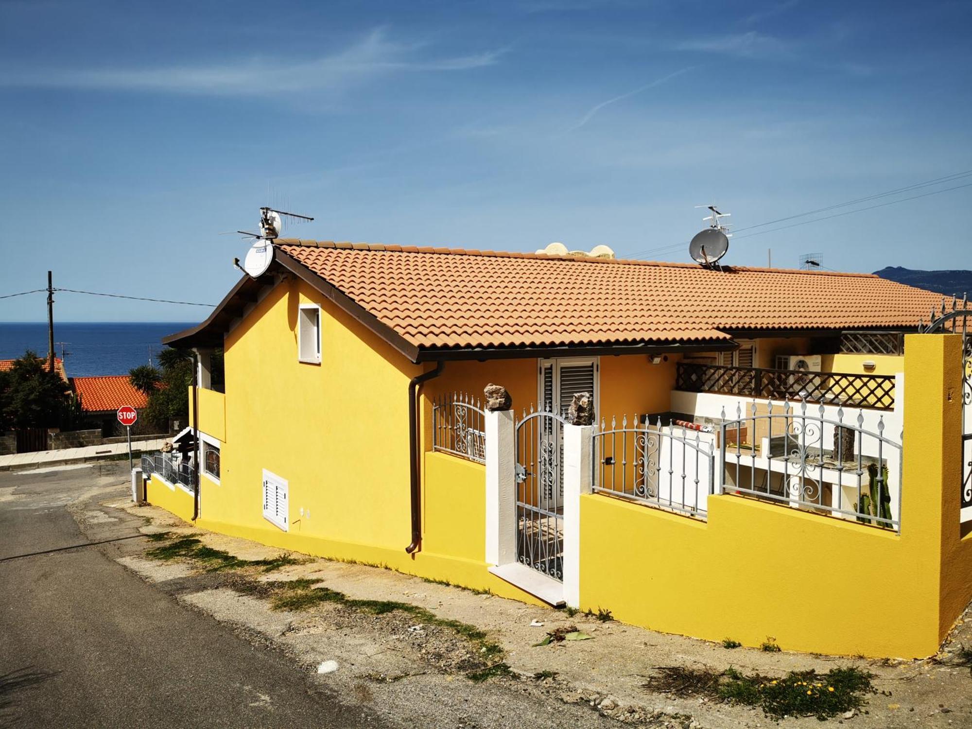 Apartamento La Casa Di Angelo Tresnuraghes Exterior foto